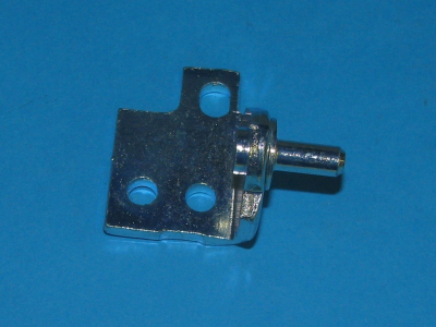 Петля  двери  холодильника